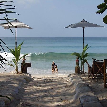 Jj Beach Resort & Jj Seafood Koh Phayam Exterior photo