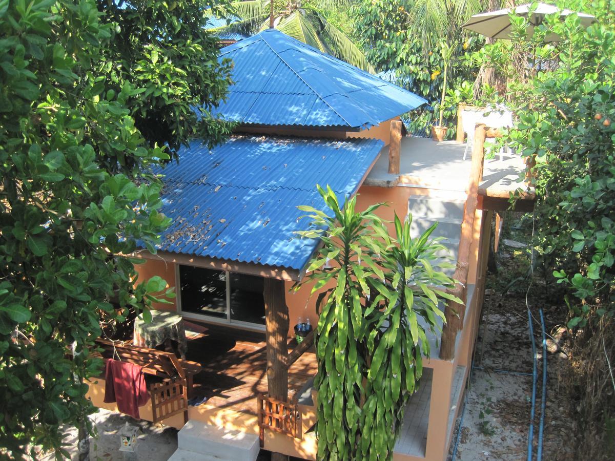 Jj Beach Resort & Jj Seafood Koh Phayam Exterior photo