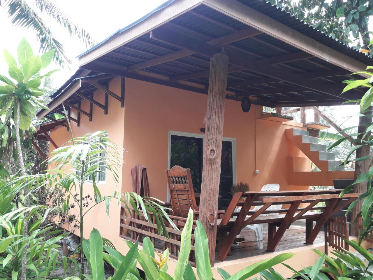 Jj Beach Resort & Jj Seafood Koh Phayam Exterior photo